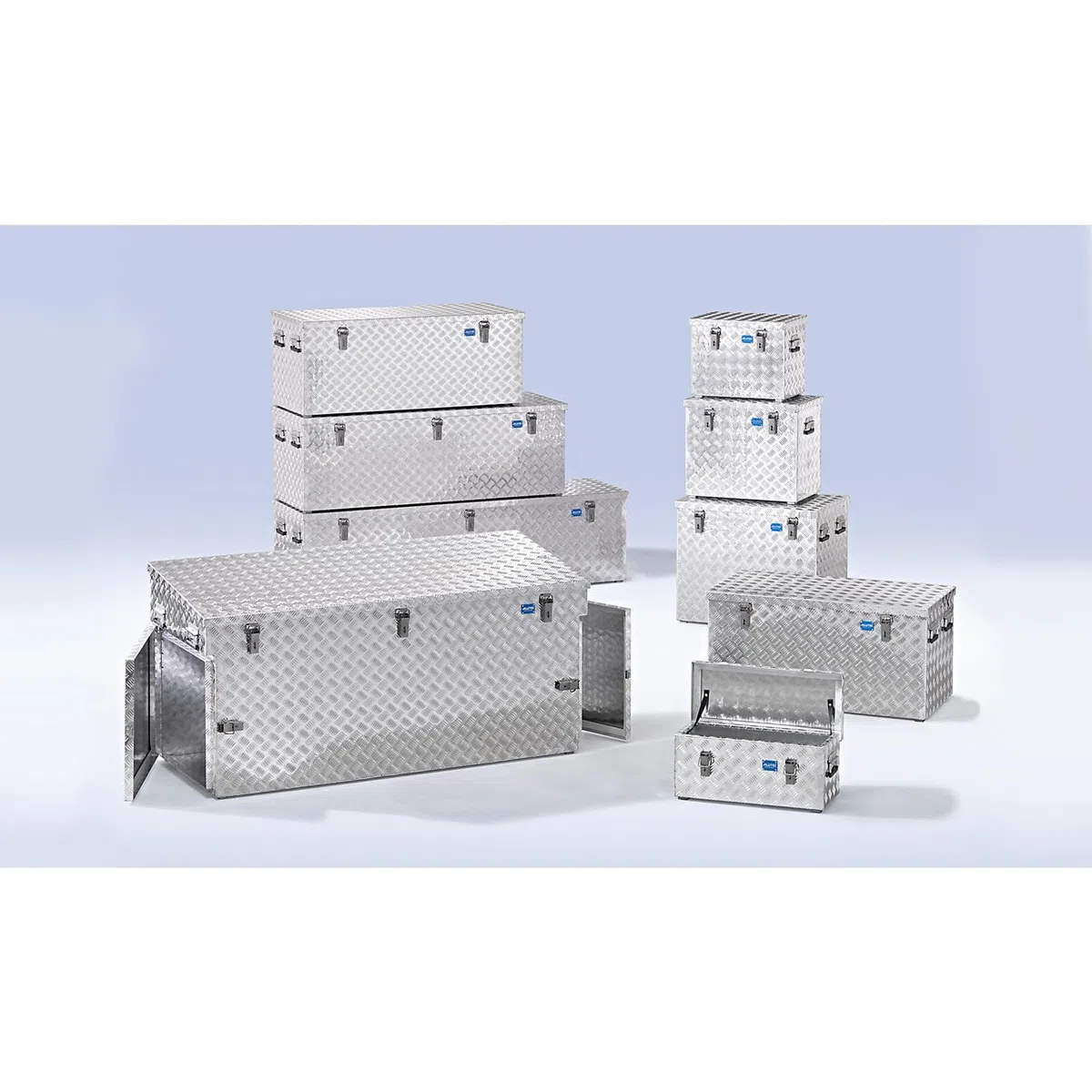 Caisse de transport en tôle striée d'aluminium - capacité 120 l - L x l x h 622 x 425 x 520 mm - Caisse de transport Caisse de transport en alu Caisse de transport en aluminium Caisse de transport pour charrette Caisse en alu Caisse en aluminium Caisse