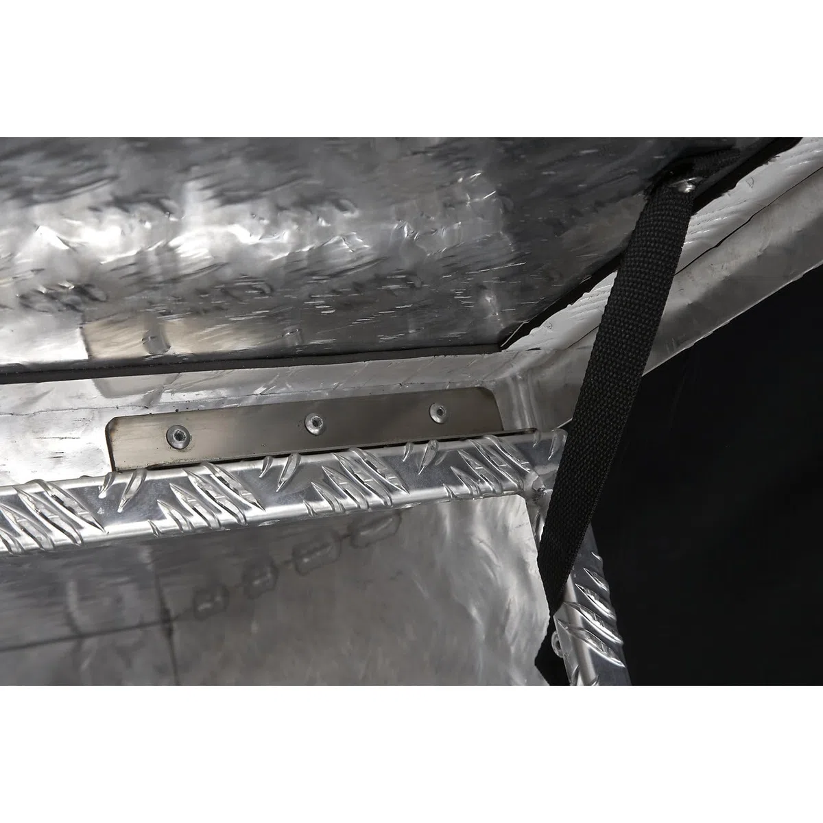 Caisse de transport en tôle striée d'aluminium - capacité 120 l - L x l x h 622 x 425 x 520 mm - Caisse de transport Caisse de transport en alu Caisse de transport en aluminium Caisse de transport pour charrette Caisse en alu Caisse en aluminium Caisse